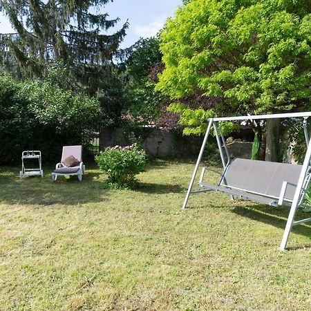 Les Pieds Dans L Herbe Meilhaud Buitenkant foto